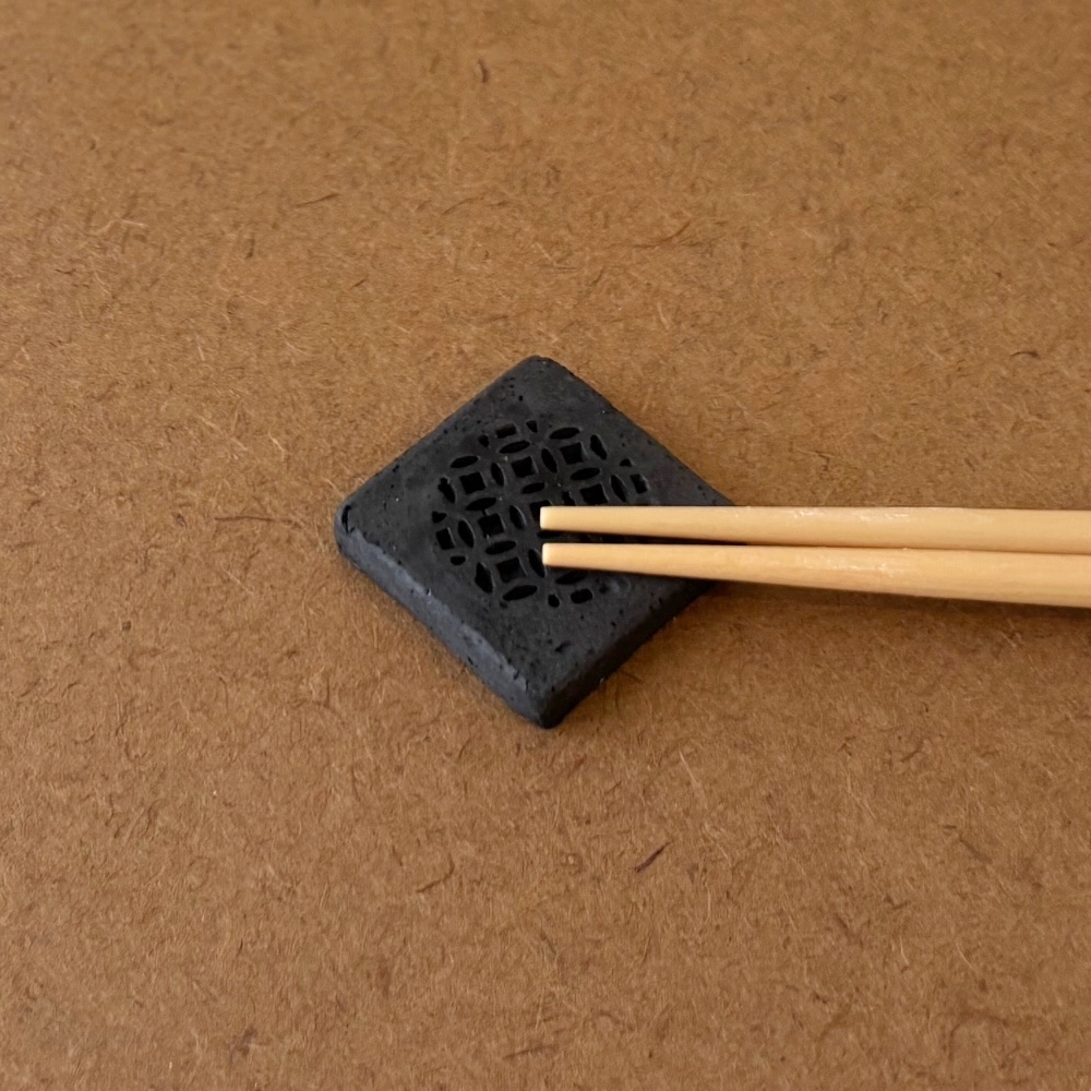 籾殻くん炭（炭黒）