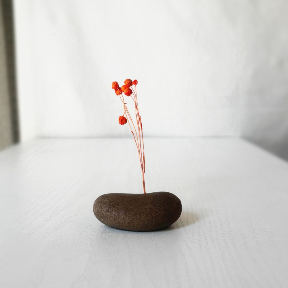 FORM / FLUX - Hole(3)