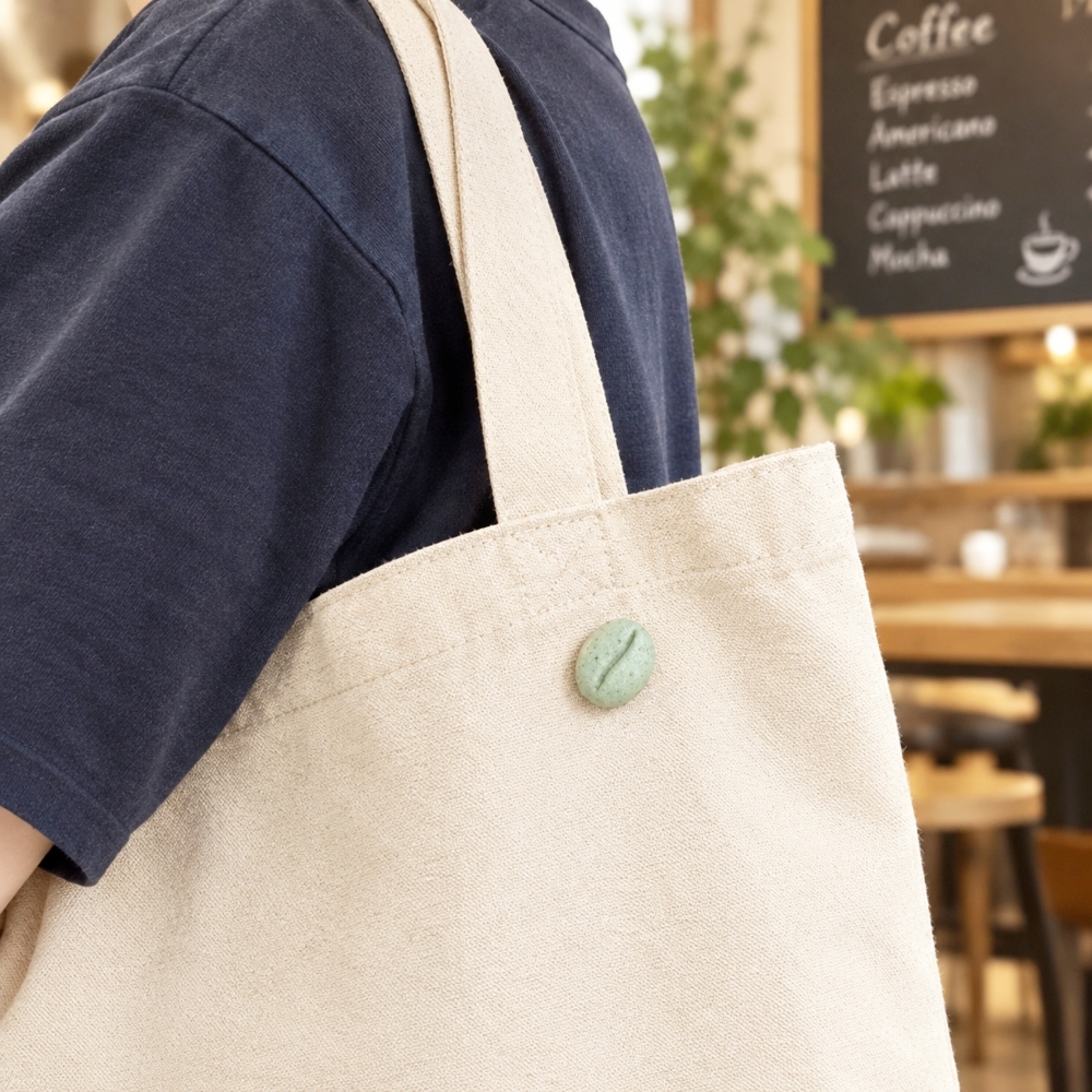 COFFEE STONE Pin Badge - Bean（バッグに）